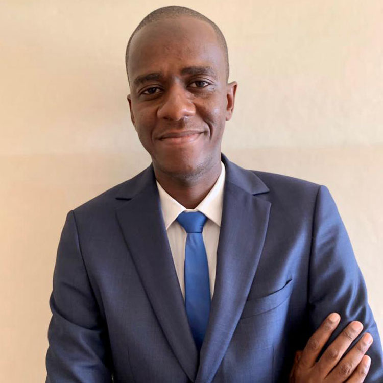 https://www.valoris.sn/wp-content/uploads/2022/06/Abdourahmane-FALL-valoris.jpg